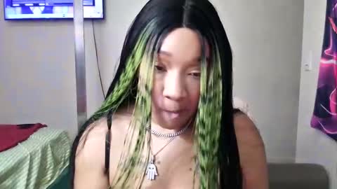 Yasmine pretty online show from 11-16-25, 10:15