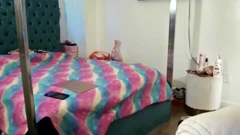 Yasmine pretty online show from 01-07-26, 10:18