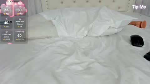 Sarah online show from 12-17-24, 08:56