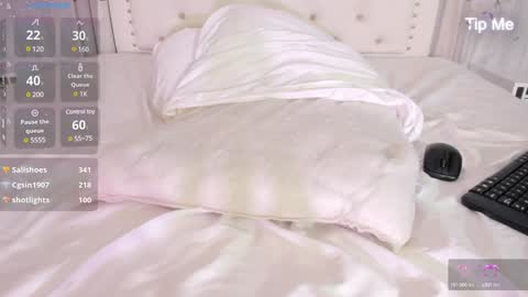 Sarah online show from 12-23-24, 08:55