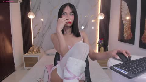 Sarah online show from 01-21-25, 05:38