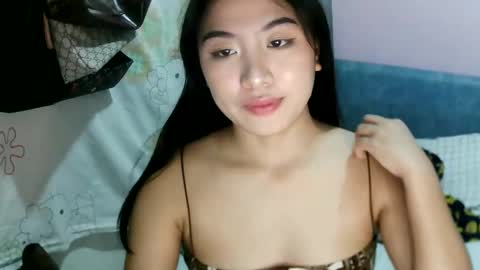Snapshot of pretty_am chatting on 09-18-25, 11:45 pretty_am online show from 09-18-25, 11:45