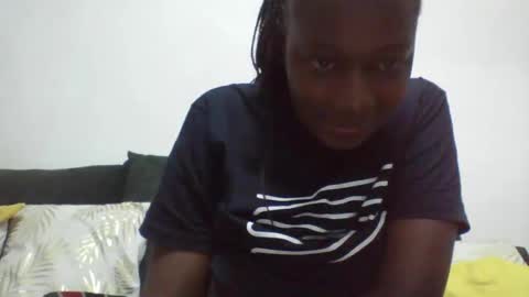 Snapshot of pretty_beib chatting on 09-16-25, 05:30 Karol online show from 09-16-25, 05:30