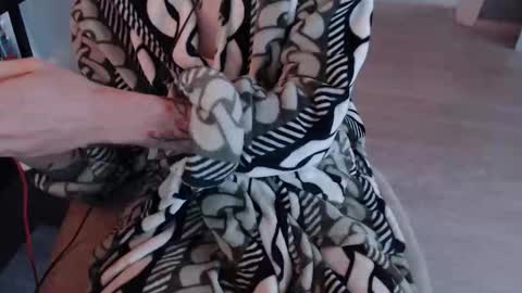 Snapshot of pretty_boyfriend chatting on 09-29-25, 09:36 Pretty boy online show from 09-29-25, 09:36