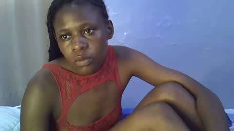 pretty_daniella online show from 01-11-25, 05:41