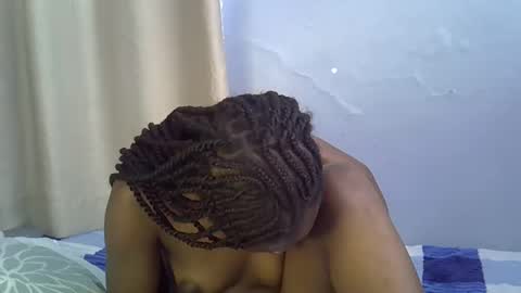 pretty_daniella online show from 01-11-25, 08:43