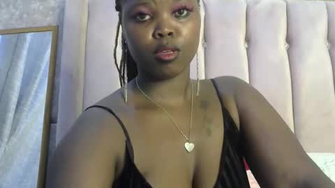 Snapshot of pretty_fel chatting on 10-29-25, 02:30 pretty_fel online show from 10-29-25, 02:30