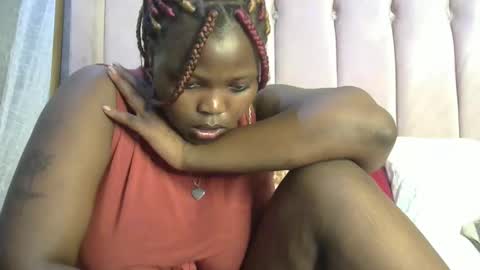 Snapshot of pretty_fel chatting on 10-30-25, 02:35 pretty_fel online show from 10-30-25, 02:35