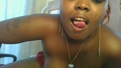 Snapshot of pretty_fel chatting on 11-05-25, 08:36 pretty_fel online show from 11-05-25, 08:36