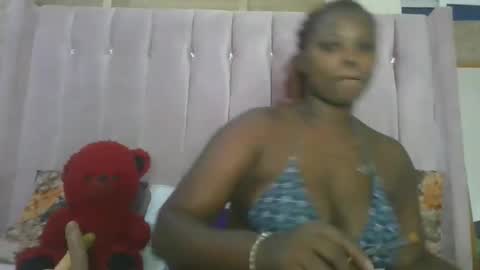 Snapshot of pretty_fel chatting on 11-17-25, 03:51 pretty_fel online show from 11-17-25, 03:51
