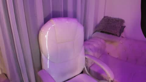 pretty online show from 02-07-26, 11:36