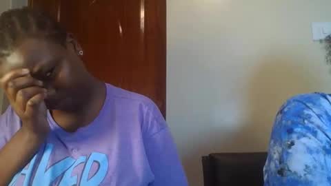 pretty_kemmy online show from 09-26-25, 06:01