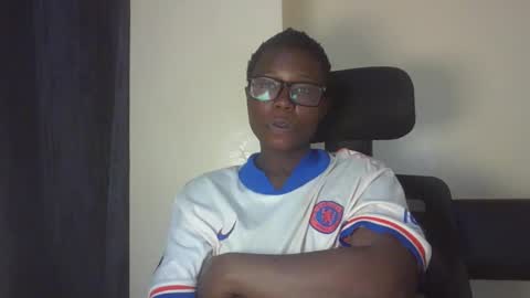 pretty_kemmy online show from 10-06-25, 03:48