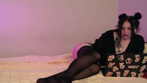 Snapshot of pretty_kriass chatting on 02-04-25, 07:55 Pretty Kriss online show from 02-04-25, 07:55