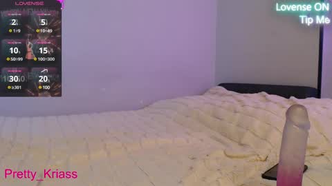 Snapshot of pretty_kriass chatting on 03-09-25, 06:11 Pretty Kriss online show from 03-09-25, 06:11