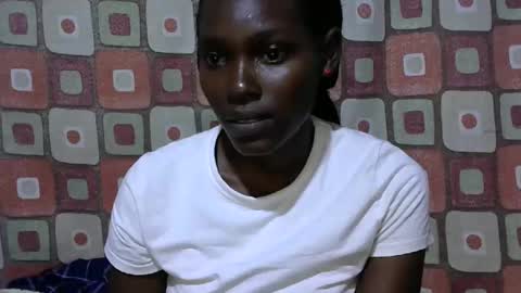 pretty_leila1 online show from 01-15-26, 09:18