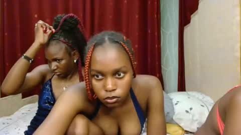 Snapshot of pretty_lioness_ chatting on 02-18-26, 05:09 Pretty online show from 02-18-26, 05:09