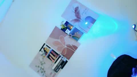 Flor online show from 11-11-25, 05:07