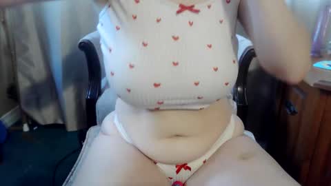 pretty_littletoy online show from 01-12-26, 02:00