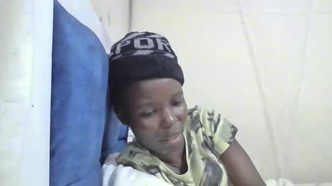 pretty_petite_ebony online show from 04-04-26, 07:50