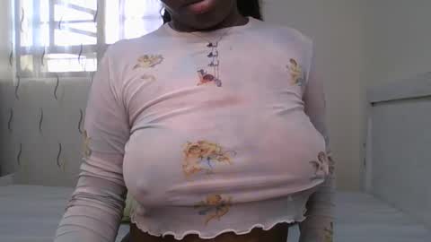 pretty_shila online show from 11-17-25, 12:22