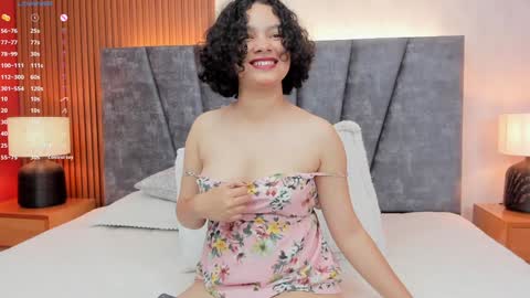 Daisy Flower online show from 01-17-25, 04:39