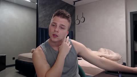 Justin online show from 10-31-25, 07:37