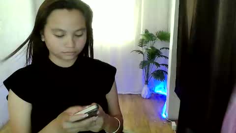 pretty_yanaah16 online show from 03-19-26, 04:38