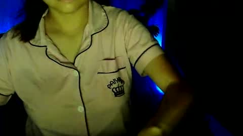 pretty_yanaah16 online show from 03-22-26, 07:50