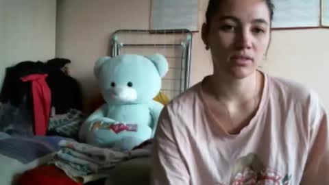 Bella online show from 11-26-25, 05:08