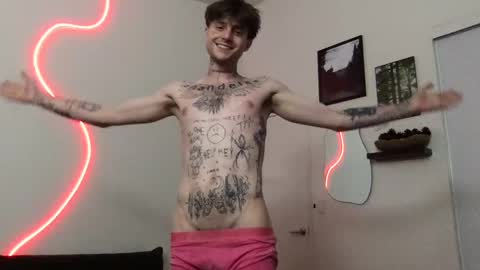 pretty boy online show from 10-31-25, 03:18