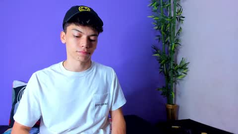 Enzo  Denis online show from 01-15-25, 04:15