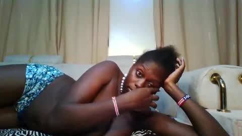 prettydulce online show from 10-30-25, 03:35