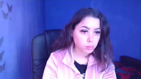 prettyjulliette online show from 12-18-24, 10:08