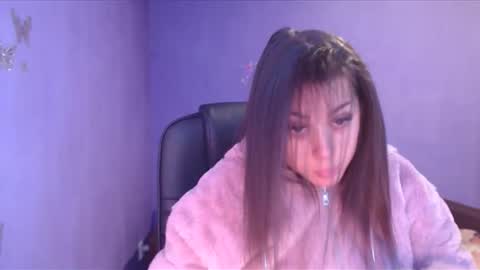 prettyjulliette online show from 01-01-25, 09:07