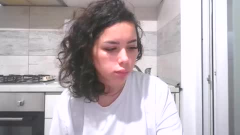 prettyjulliette online show from 11-27-25, 05:26