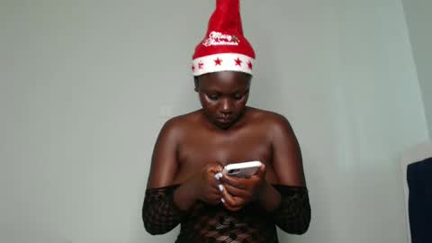 Lizzy online show from 12-23-24, 08:11