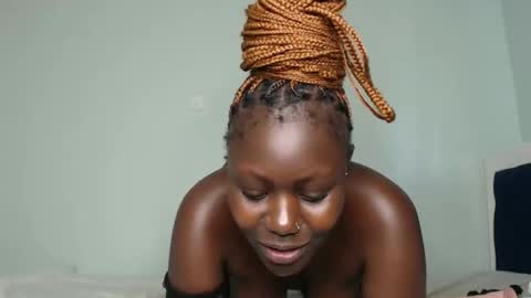 Lizzy online show from 01-21-25, 08:08