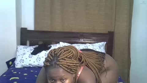 prettymel_ online show from 03-05-25, 09:48