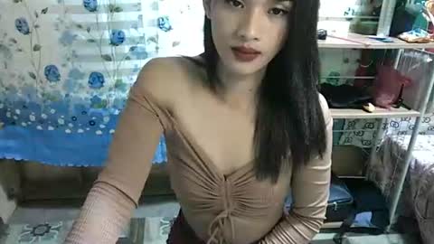 Snapshot of prettypinay_shane chatting on 09-20-25, 11:22 prettypinay_shane online show from 09-20-25, 11:22