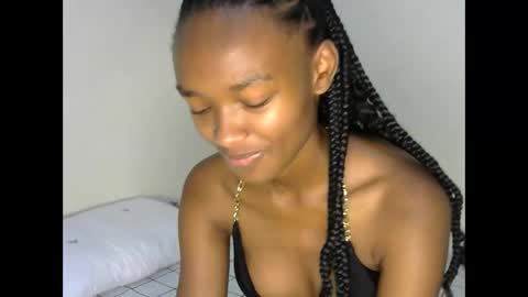 prettyquiny254 online show from 10-03-25, 04:31