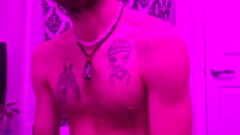 prettysolidd7 online show from 10-01-25, 03:51