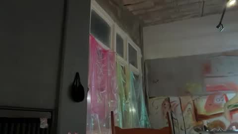 Dahlia online show from 10-25-25, 05:04