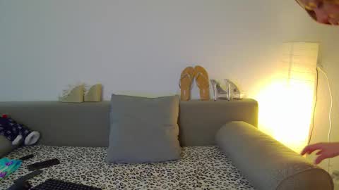 Snapshot of prettyvanessa chatting on 10-19-25, 07:31 prettyvanessa online show from 10-19-25, 07:31