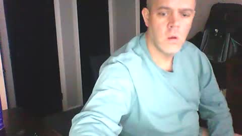 Snapshot of primetimeride chatting on 11-26-25, 07:15 primetimeride online show from 11-26-25, 07:15