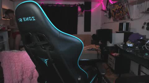 Snapshot of prince_nik chatting on 11-28-25, 07:38 prince online show from 11-28-25, 07:38