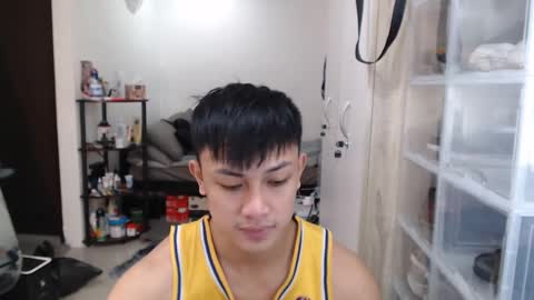 Snapshot of princeadrianx chatting on 01-08-25, 04:55 Prince Adrian online show from 01-08-25, 04:55