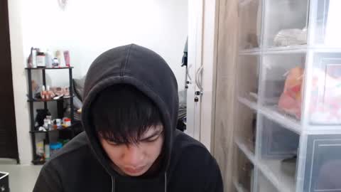 Snapshot of princeadrianx chatting on 02-10-25, 05:14 Prince Adrian online show from 02-10-25, 05:14