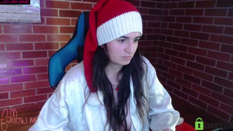 Leia online show from 12-30-24, 05:02