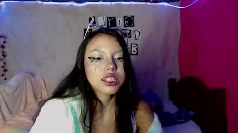  Elia  online show from 10-31-25, 02:12